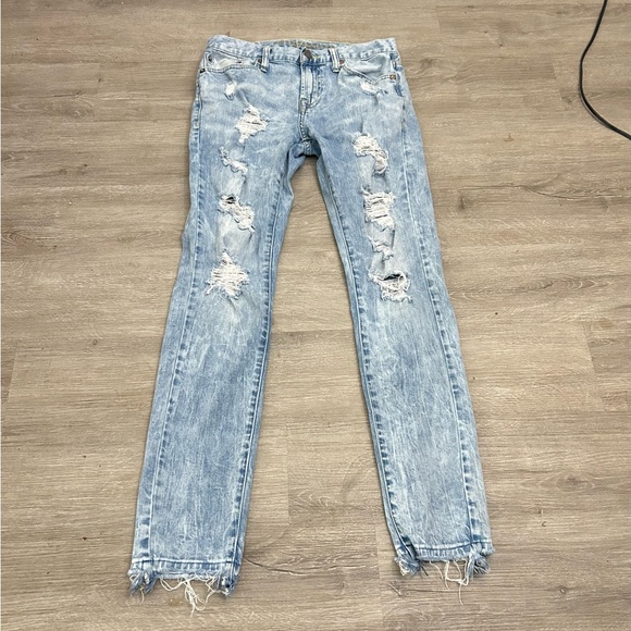 American Eagle Outfitters Other - American Eagle Distressed Jeans Men’s Size 30 x 32